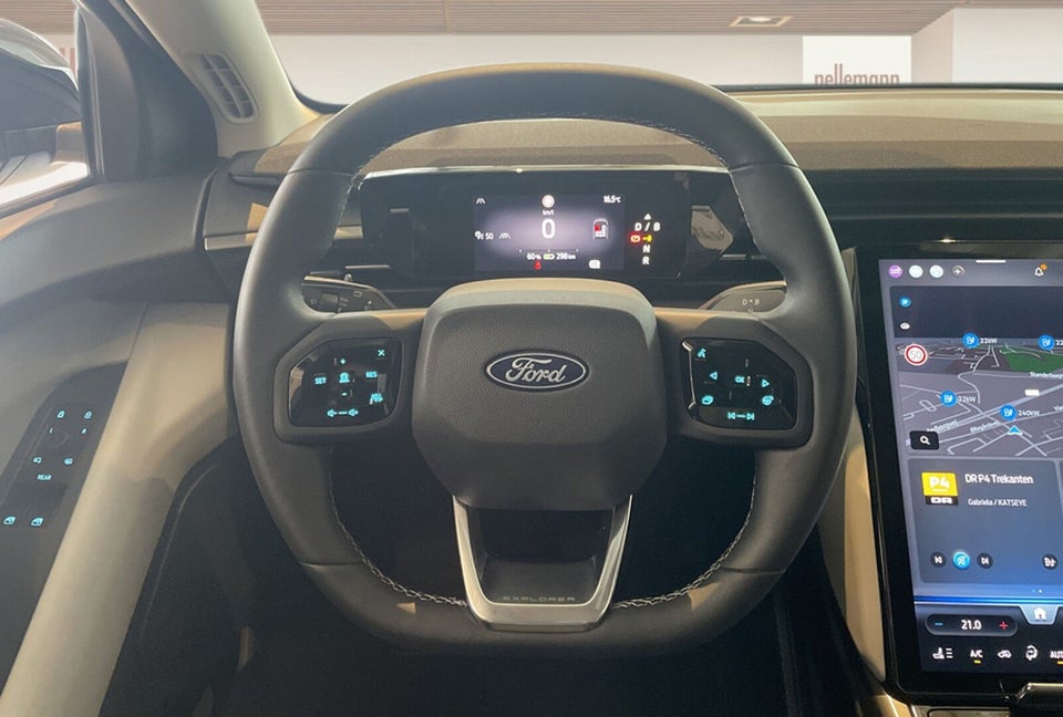 Ford Explorer 77 Select Extended Range 5d