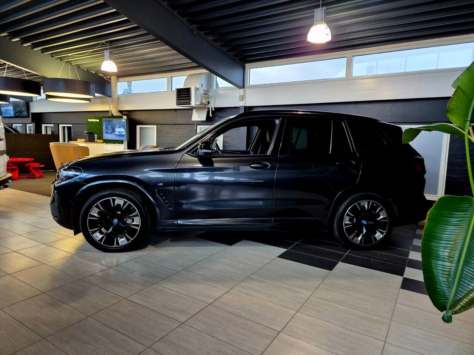 BMW iX3 Charged Plus M-Sport 5d