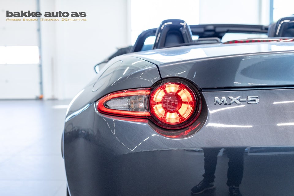 Mazda MX-5 2,0 SkyActiv-G 184 Roadster 2d