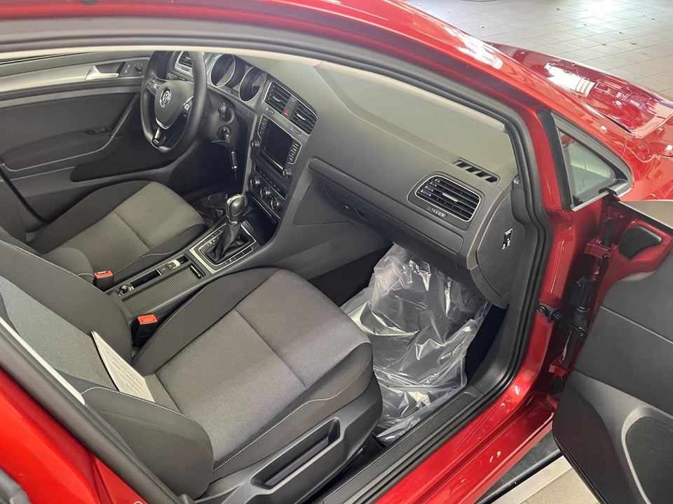 VW Golf VII 1,4 TSi 122 Comfortline DSG BMT 5d