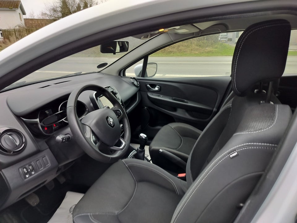 Renault Clio IV 1,2 16V Life Sport Tourer 5d