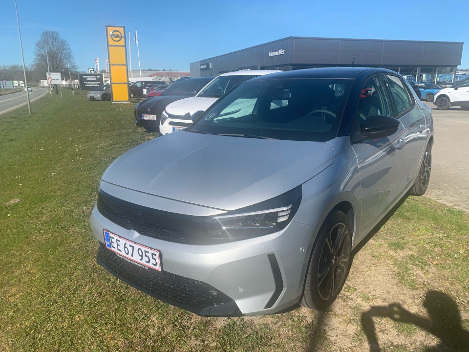 Opel Corsa 1,2 T 100 GS 5d