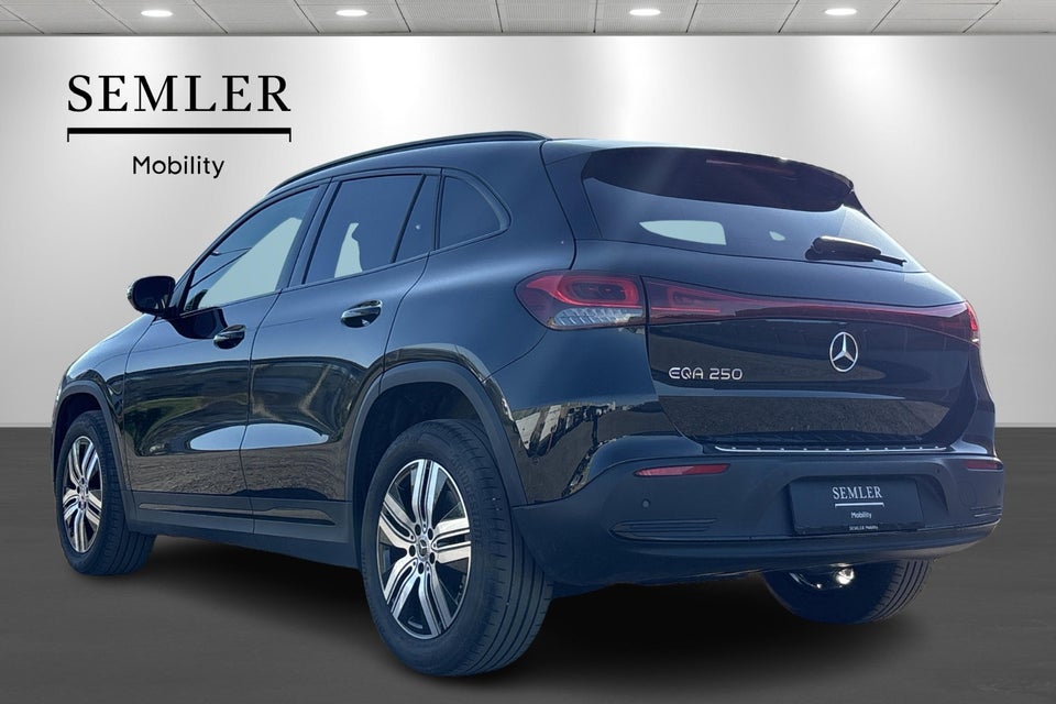 Mercedes EQA250 5d