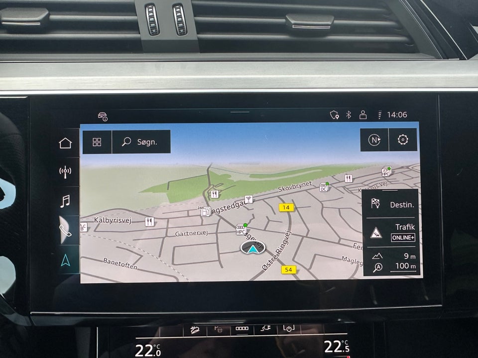 Audi Q8 e-tron 55 S-line quattro 5d