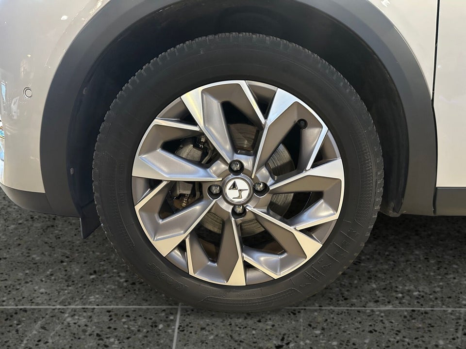 DS DS 3 CrossBack 50 E-Tense Chic 5d