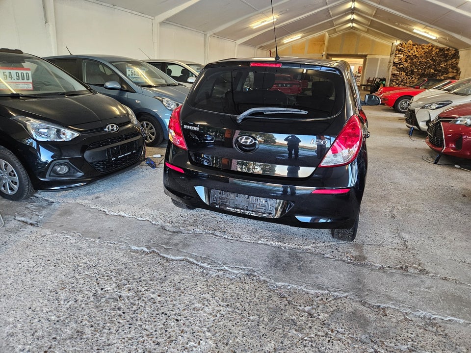 Hyundai i20 1,25 Classic XTR 5d