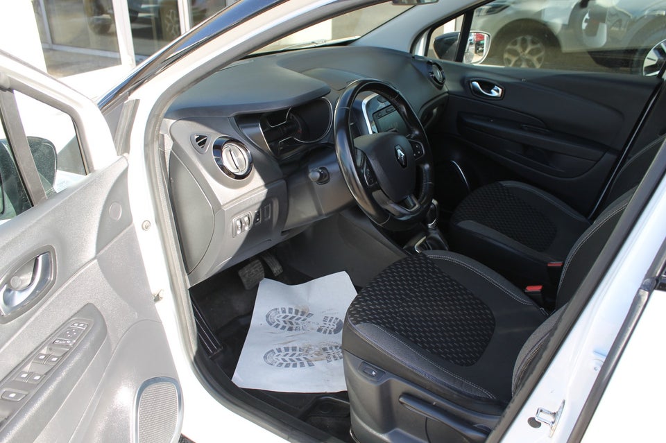Renault Captur 1,5 dCi 90 Intens EDC Van 5d