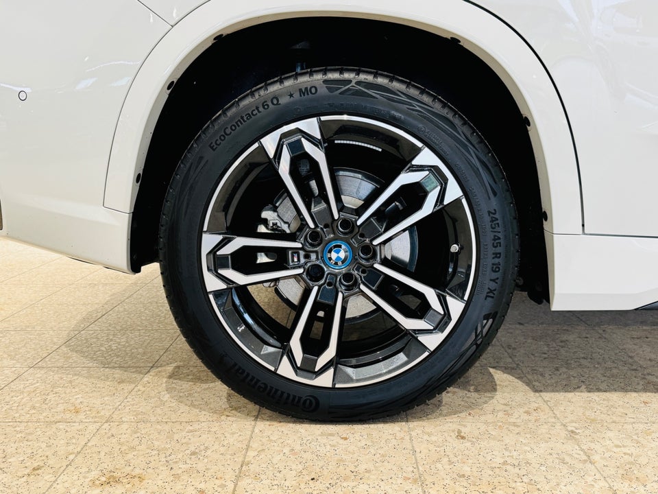 BMW iX1 eDrive20 M-Sport 5d