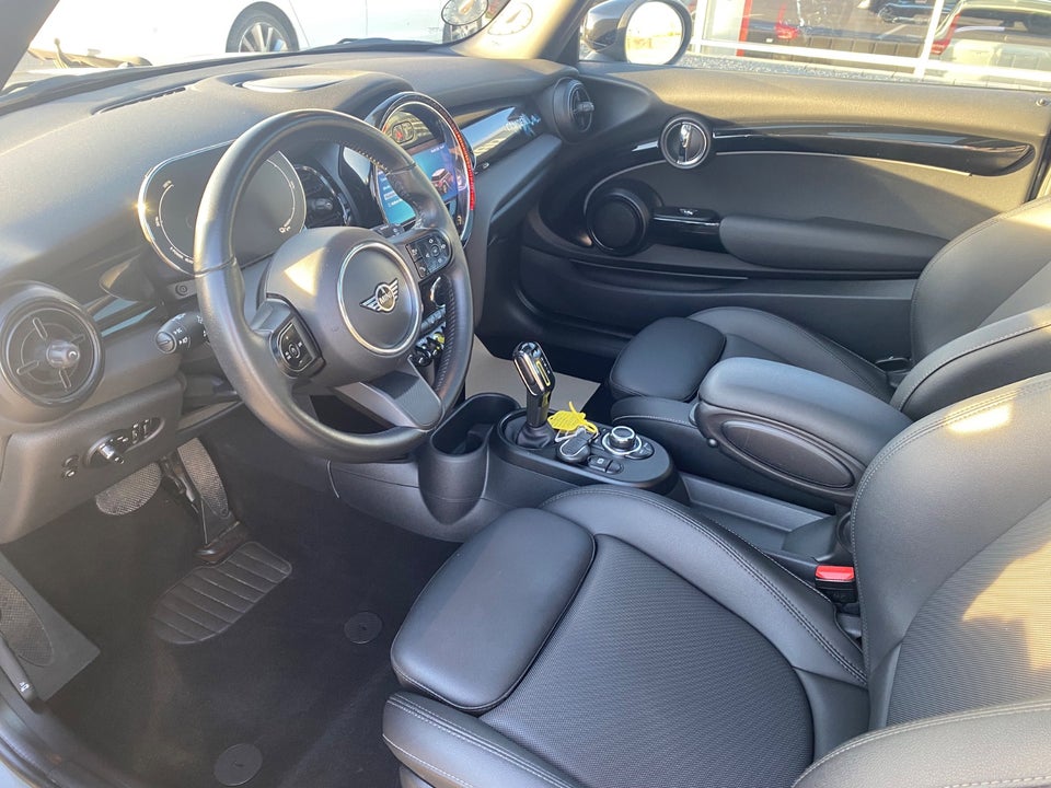 MINI Cooper SE Camden Edition 3d