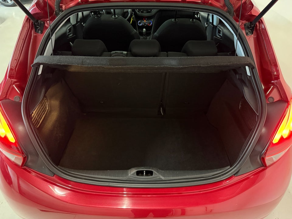 Peugeot 208 1,6 BlueHDi 100 Envy Sky 5d