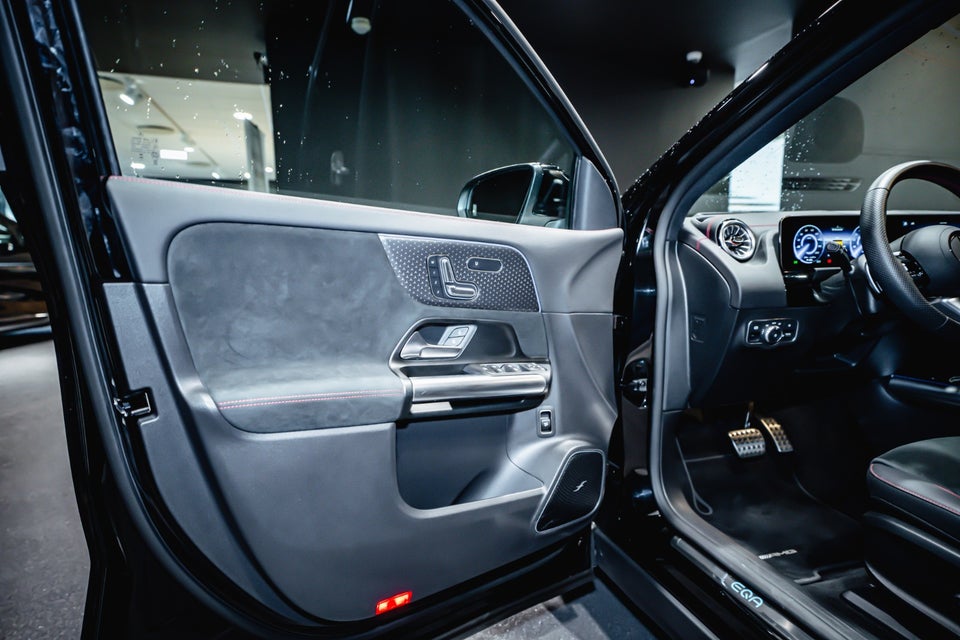 Mercedes EQA250+ AMG Premium 5d