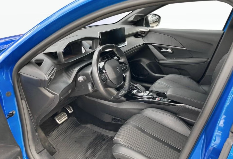 Peugeot e-208 50 GT 5d