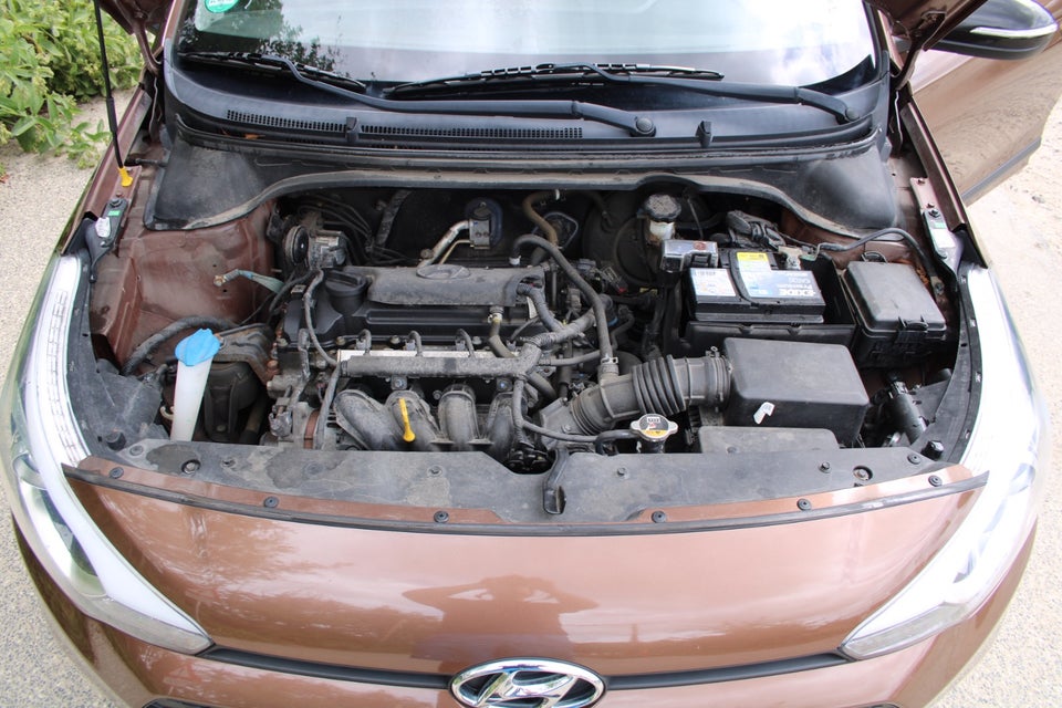Hyundai i20 1,25 Black Line 5d