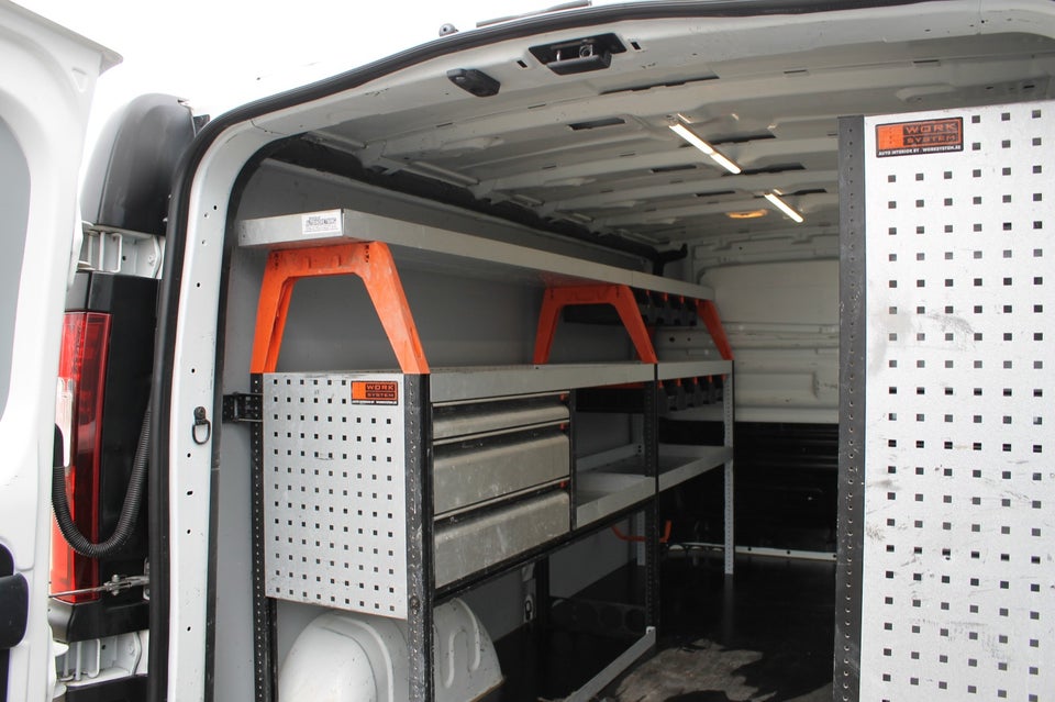 Renault Trafic T29 2,0 dCi 120 L2H1