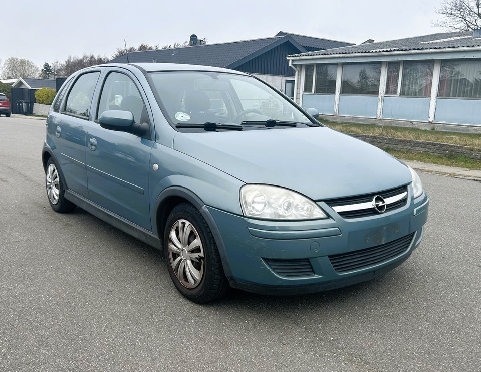 Opel Corsa 1,2 16V Comfort 5d