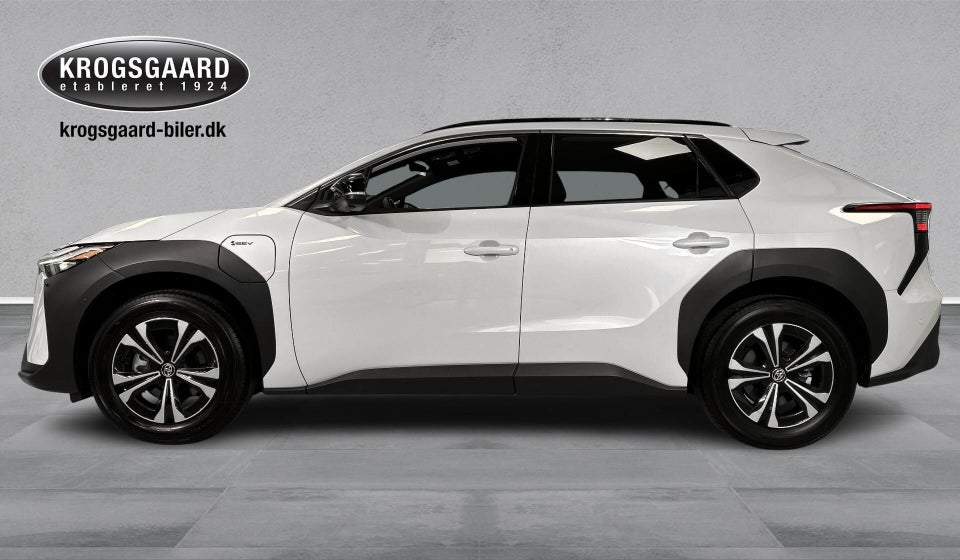 Toyota bZ4X Executive 5d