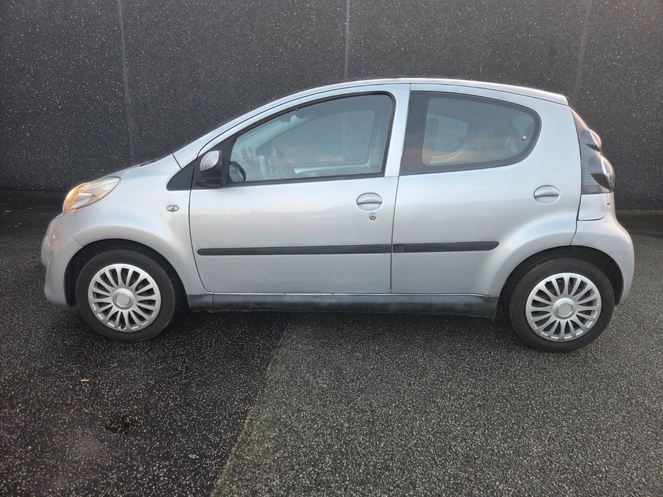 Citroën C1 1,0i Attraction 5d