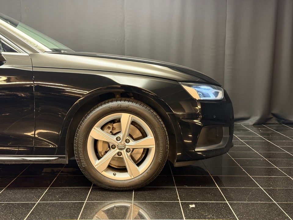 Audi A4 40 TFSi Prestige Avant S-tr. 5d