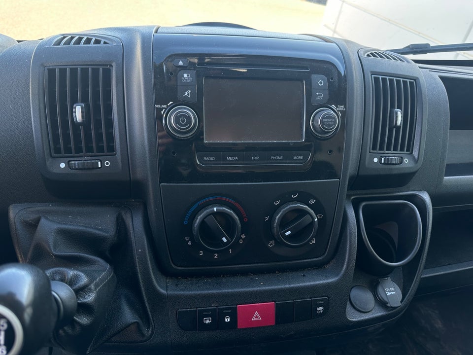 Citroën Jumper 30 2,2 HDi 110 Kassevogn L1H1