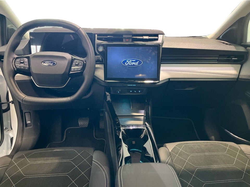 Ford Puma 46 Gen-E Premium 5d