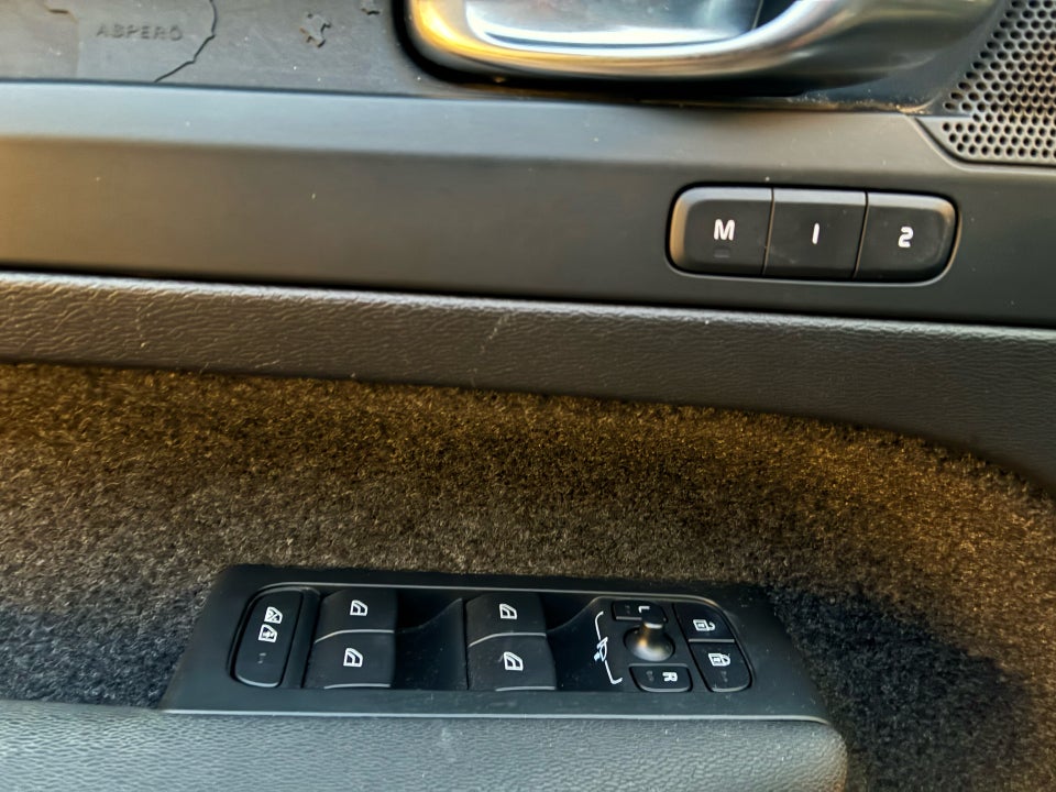 Volvo XC40 P6 ReCharge Plus 5d