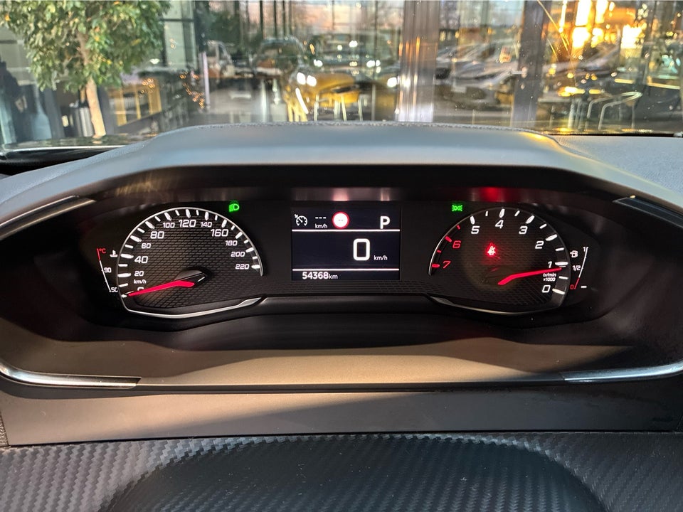 Peugeot 2008 1,2 PureTech 130 Selection EAT8 5d