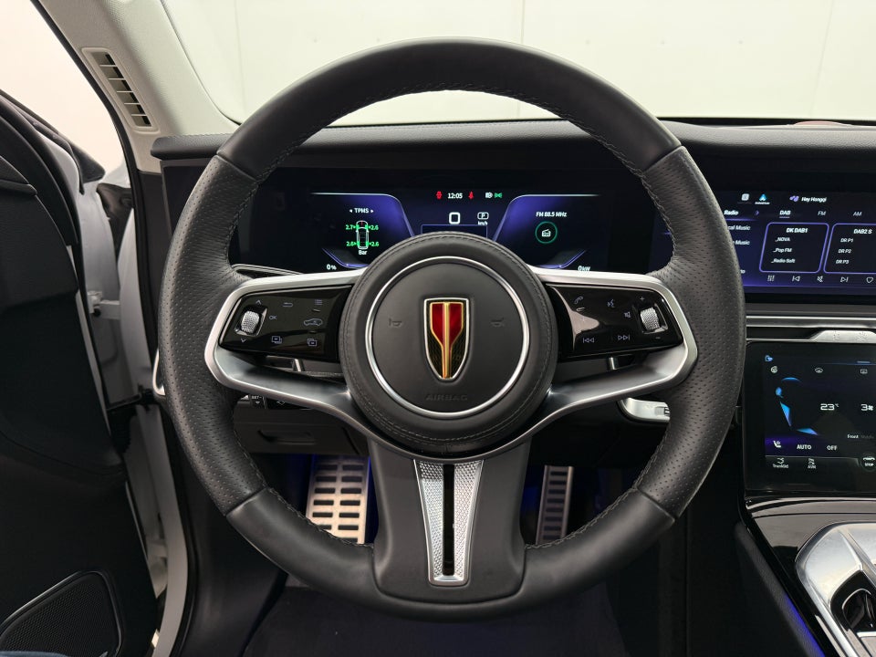 Hongqi E-HS9 99 Premium 5d