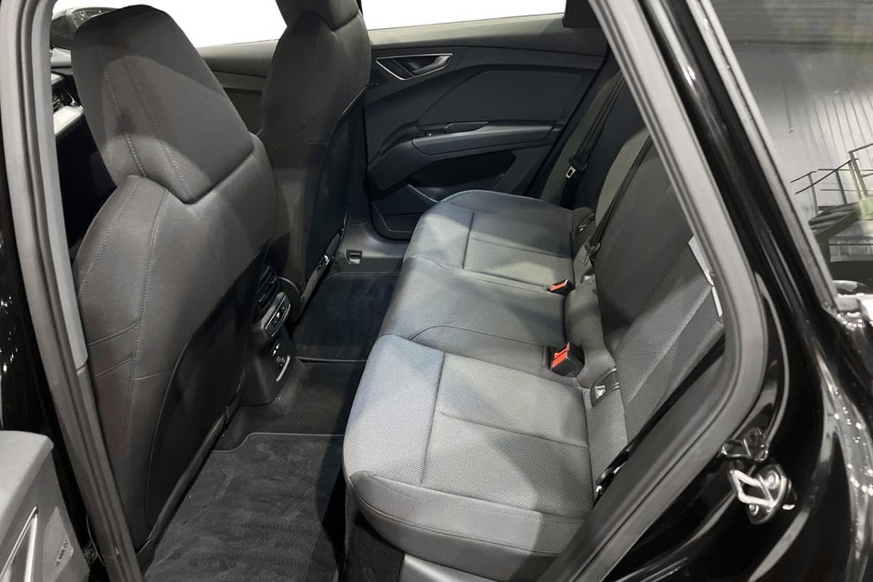 Audi Q4 e-tron 45 Progress 5d