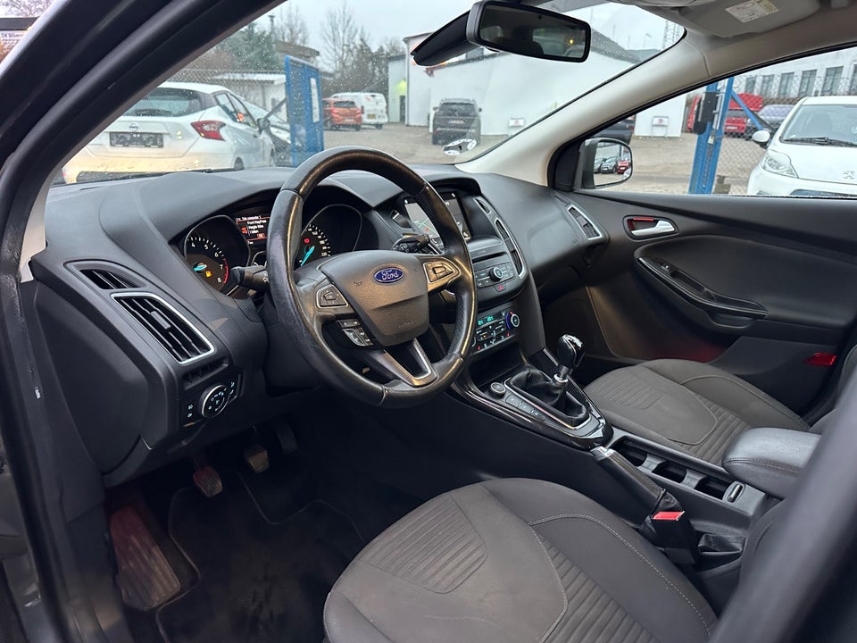 Ford Focus 1,0 SCTi 125 Titanium Fun stc. 5d