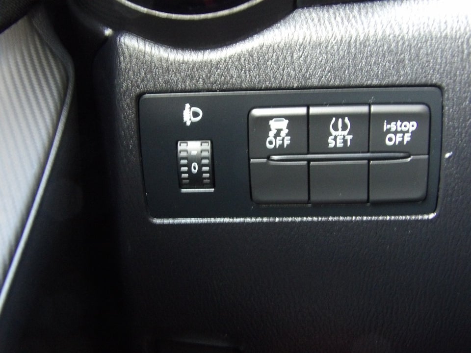 Mazda 2 1,5 SkyActiv-G 75 Core 5d