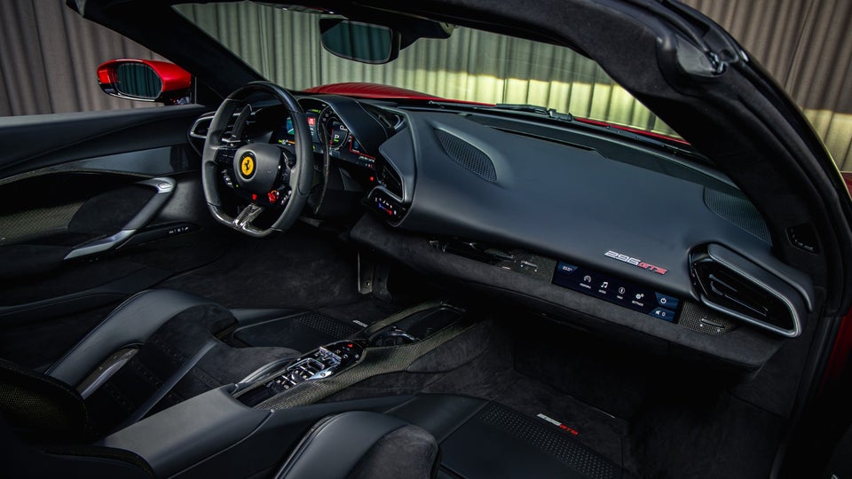 Ferrari 296 GTS 2,9 DCT 2d
