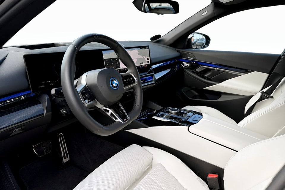 BMW i5 eDrive40 Touring Fully Charged M-Sport 5d