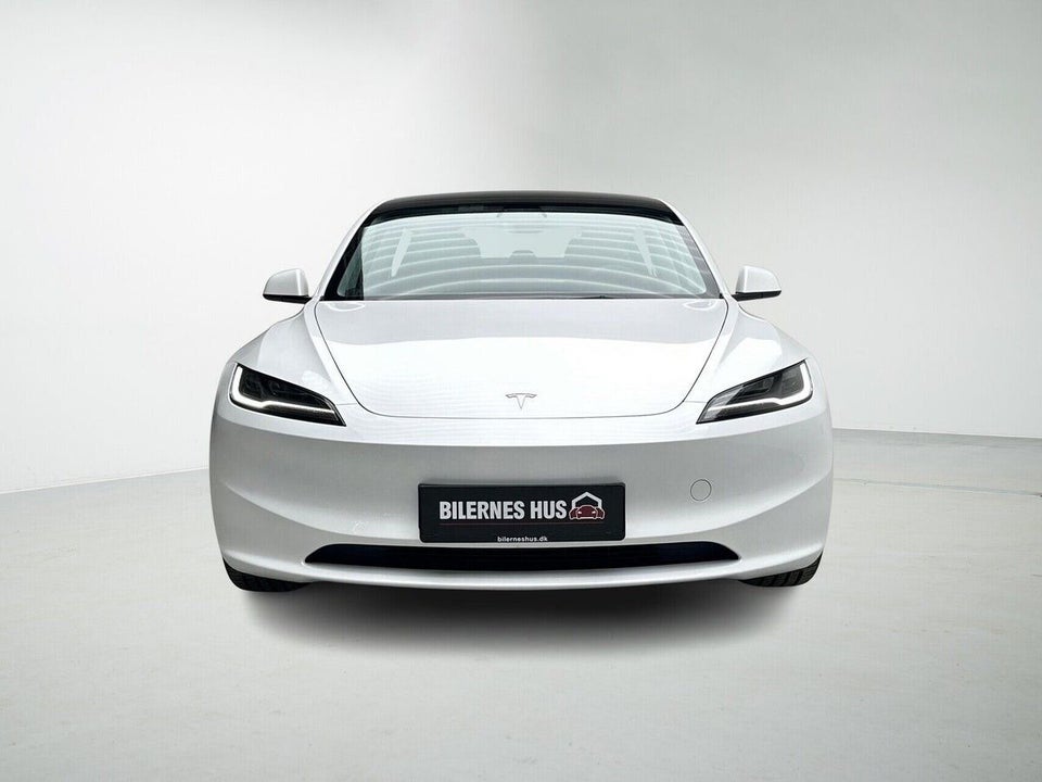 Tesla Model 3 RWD 4d