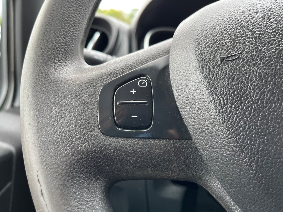 Renault Trafic T29 2,0 dCi 120 L2H1