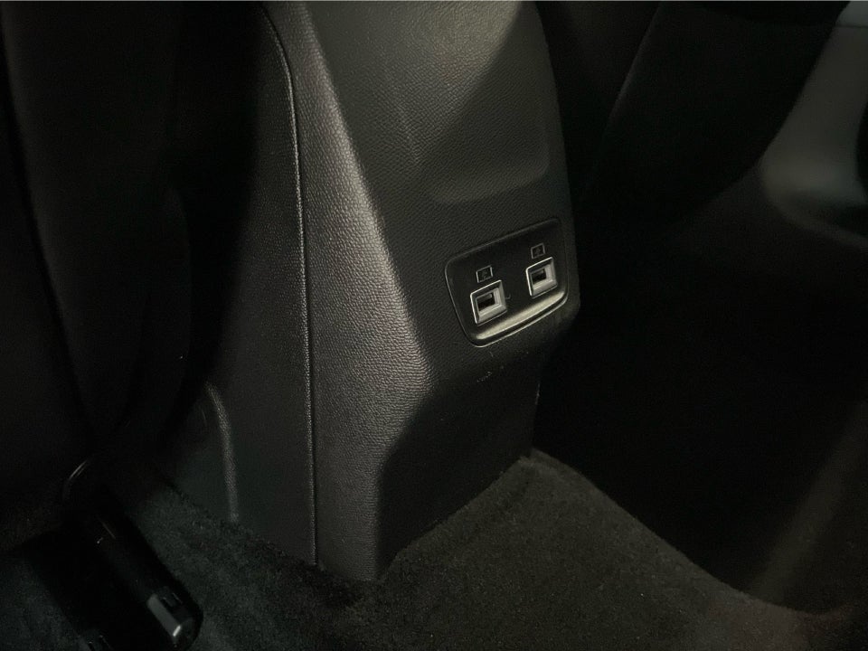 Peugeot 208 1,2 PureTech 100 Allure Sky 5d