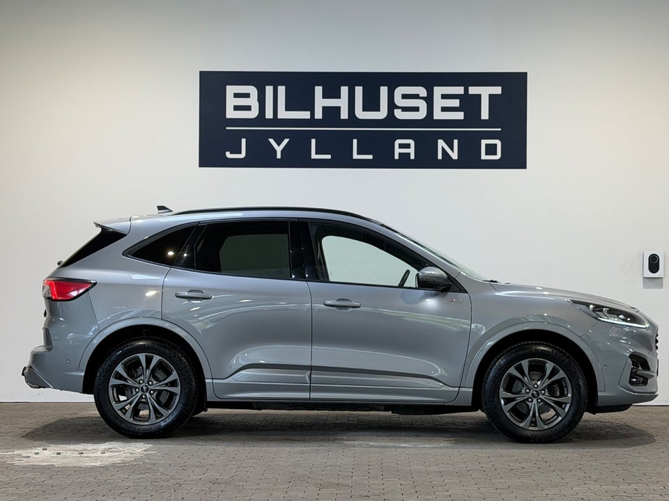 Ford Kuga 2,5 PHEV ST-Line X CVT 5d