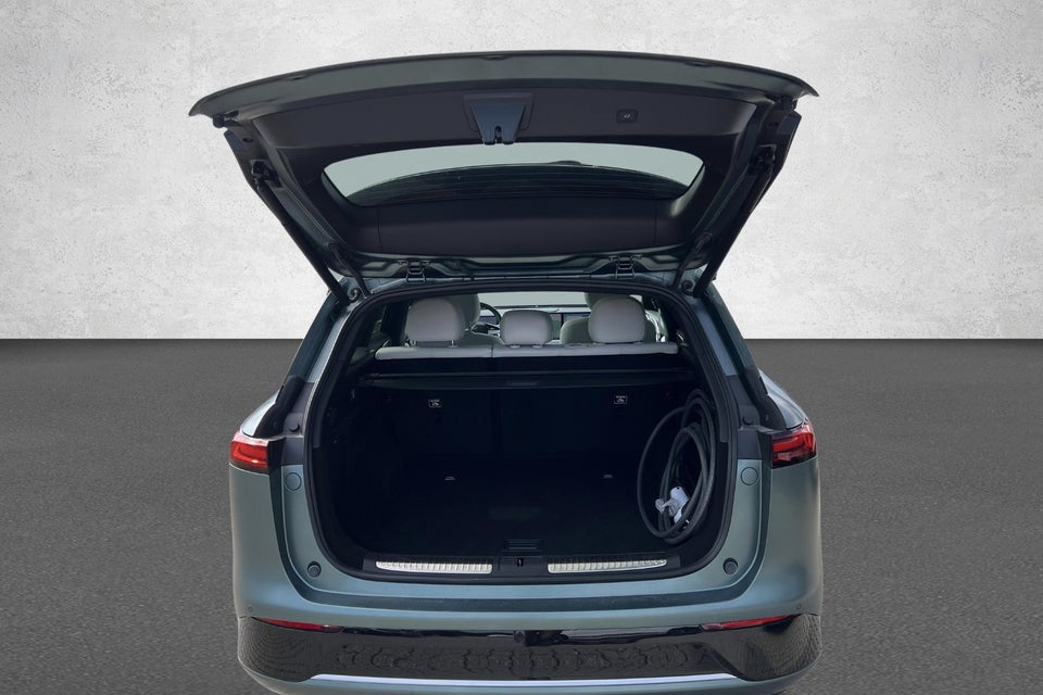 Xpeng G9 Performance 5d