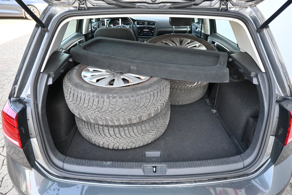 VW Golf VII 1,5 TSi 130 Comfortline Connect DSG 5d