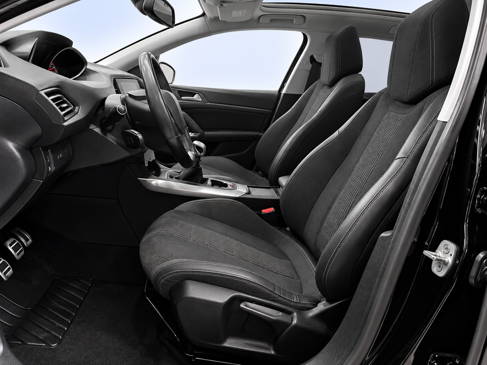 Peugeot 308 1,5 BlueHDi 130 Allure+ Sky SW 5d