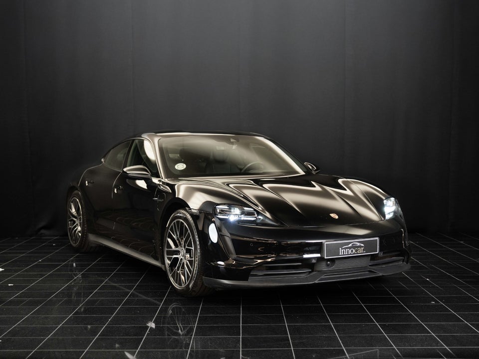 Porsche Taycan Performance+ 4d