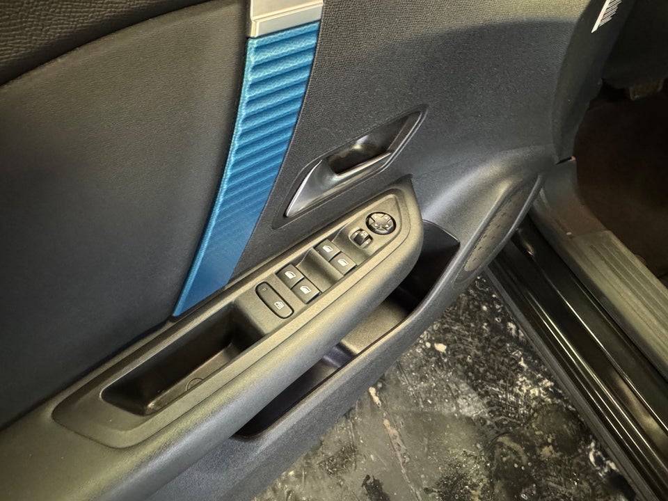 Citroën ë-C4 50 Shine 5d