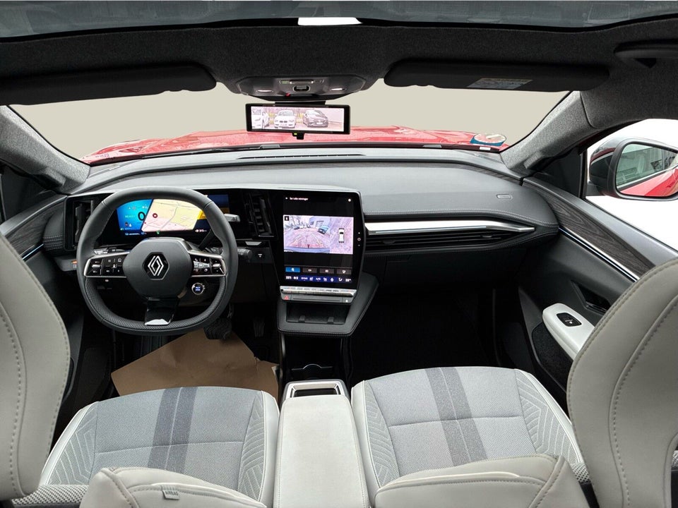 Renault Scenic E-Tech 87 Iconic 5d