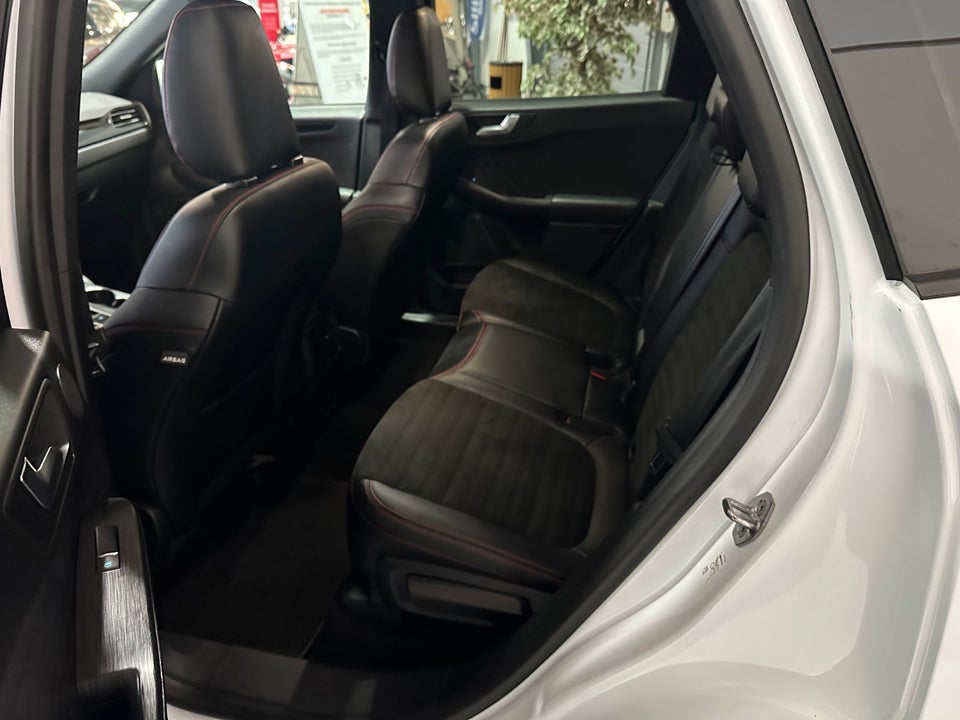 Ford Kuga 2,5 PHEV ST-Line X CVT 5d