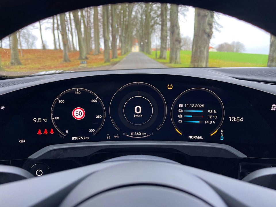 Porsche Taycan 4S Performance+ 4d