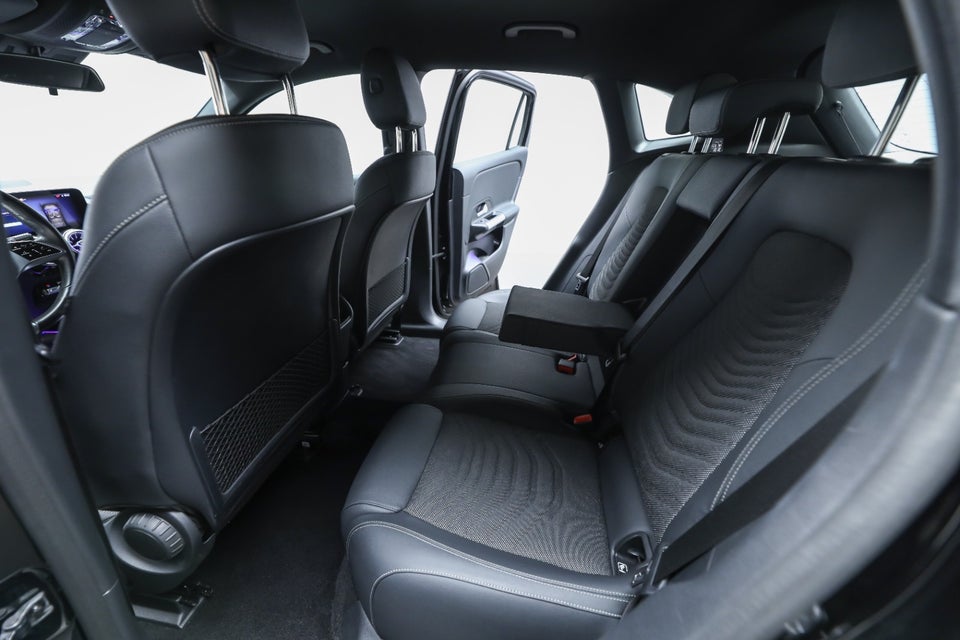 Mercedes EQA250+ Progressive 5d