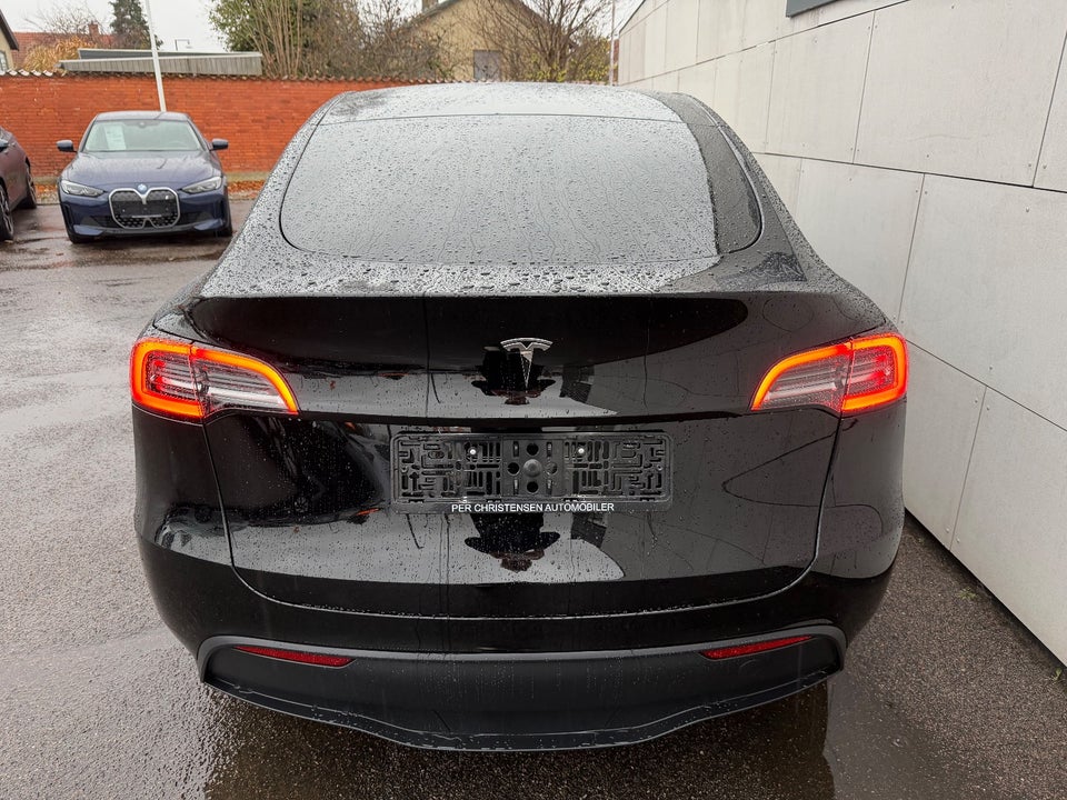 Tesla Model Y RWD 5d