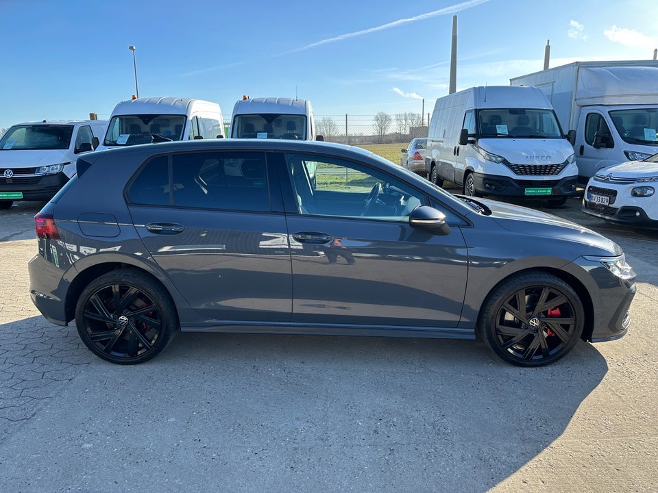 VW Golf VIII 1,4 GTE DSG Van 5d