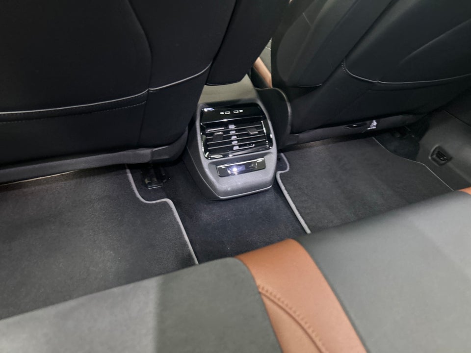 VW ID.4 77 Pro Performance Tech 5d