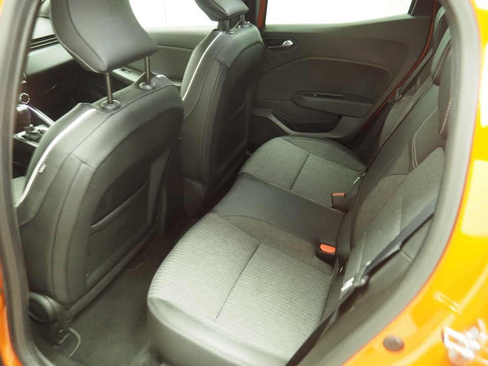 Renault Clio V 1,0 TCe 90 Intens 5d