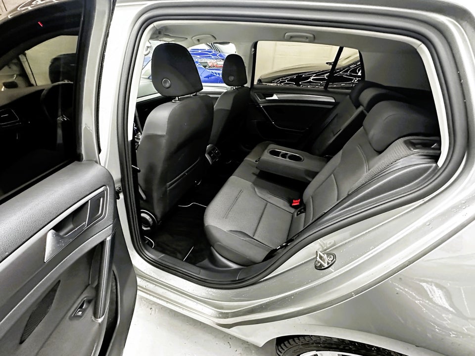 VW Golf VII 1,5 TSi 130 Comfortline DSG 5d